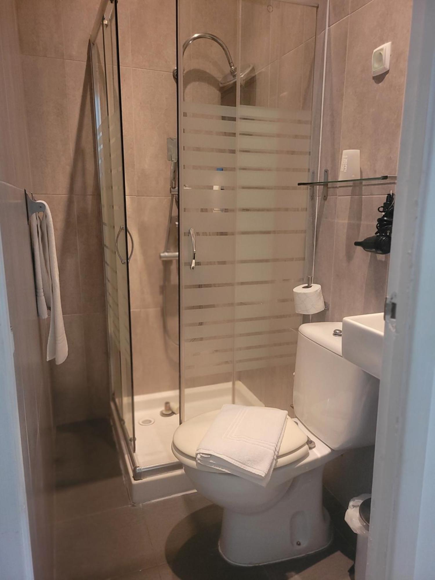 Отель Residencial Valentina Лиссабон Номер фото